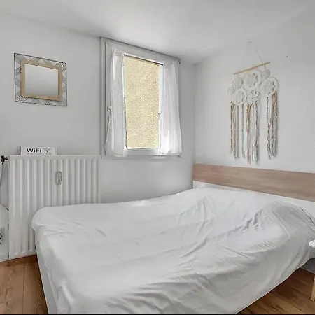 Douceur Urbaine - Wifi - Parking - Metro Apartment