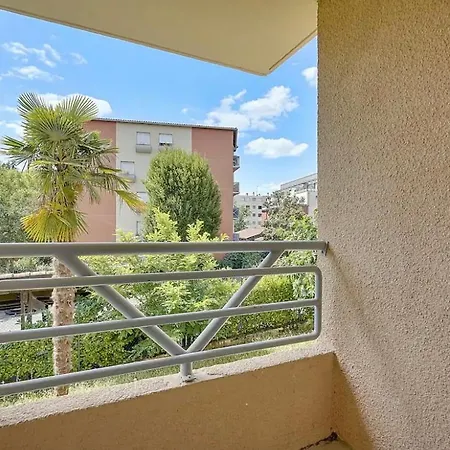 Douceur Urbaine - Wifi - Parking - Metro Apartment